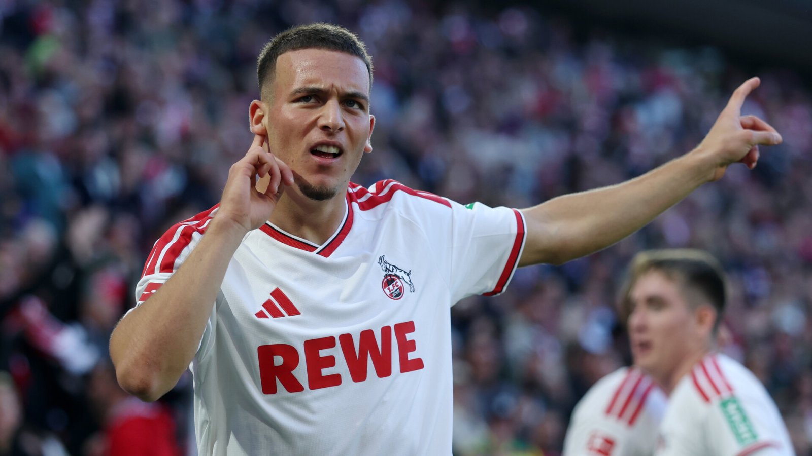 Artikelbild der Quelle zu: „Unfassbar geil“: El Mala nach Derby-Sieg euphorisch