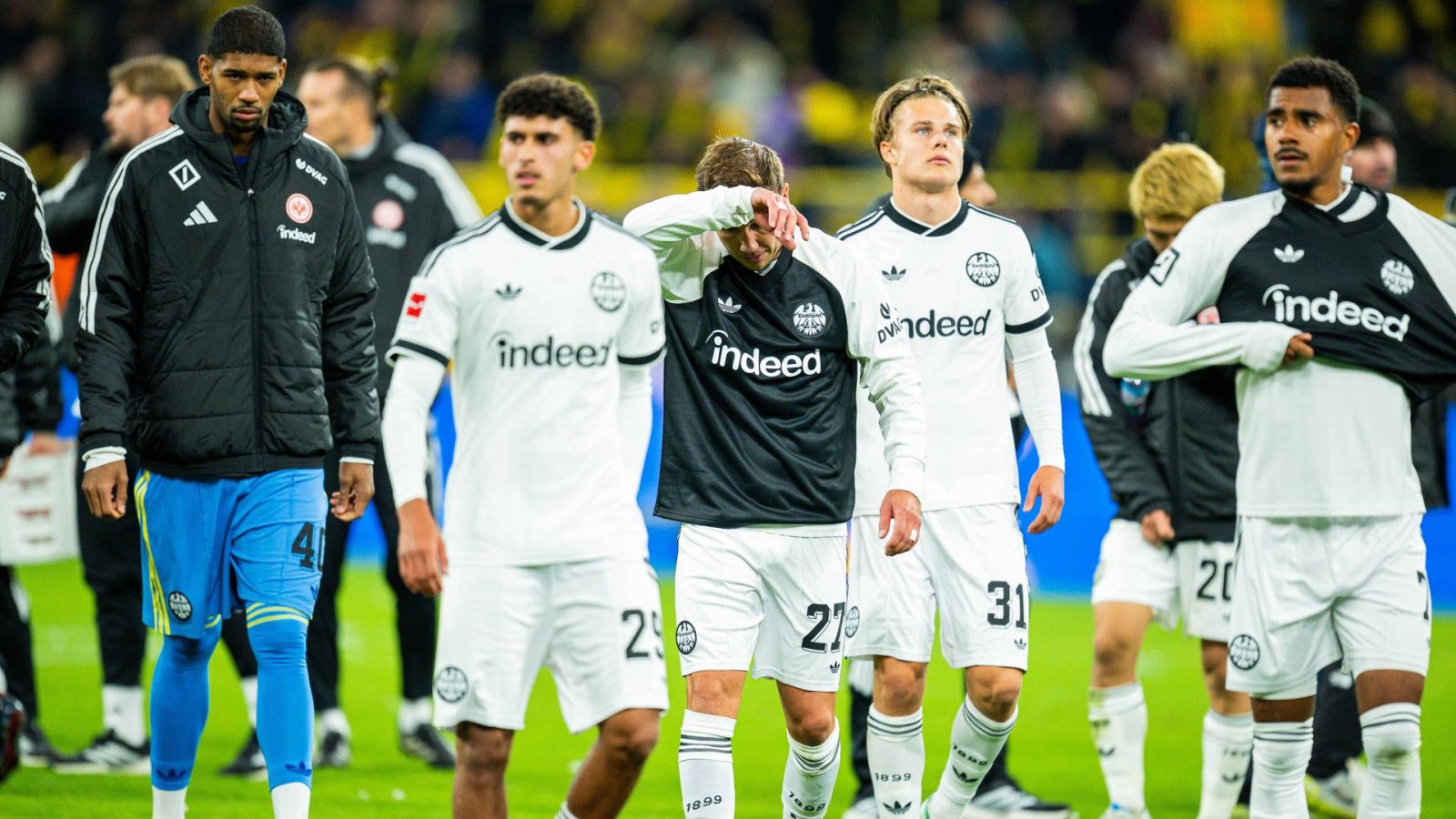 Artikelbild der Quelle zu: Stimmen zur Eintracht-Niederlage beim BVB: "Die Mannschaft stabilisiert sich langsam"