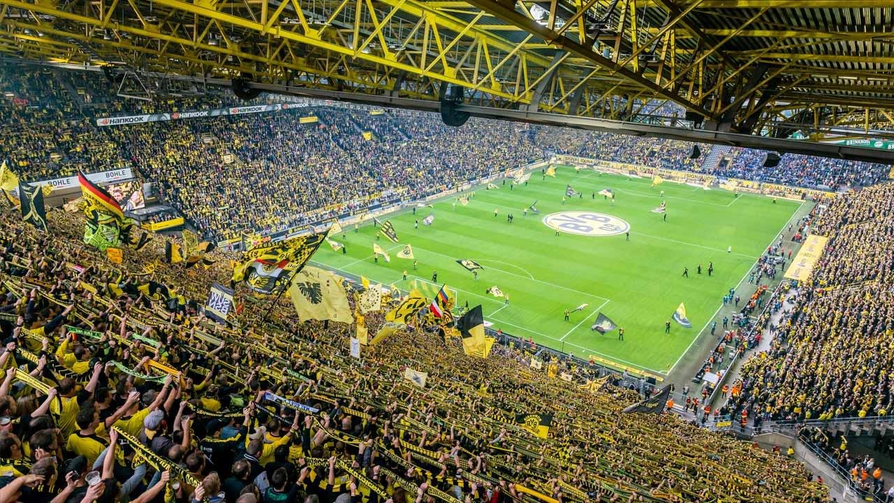Artikelbild der Quelle zu: BVB-Krise verschärft sich: 0:0 bei Union, Karetsas verletzt