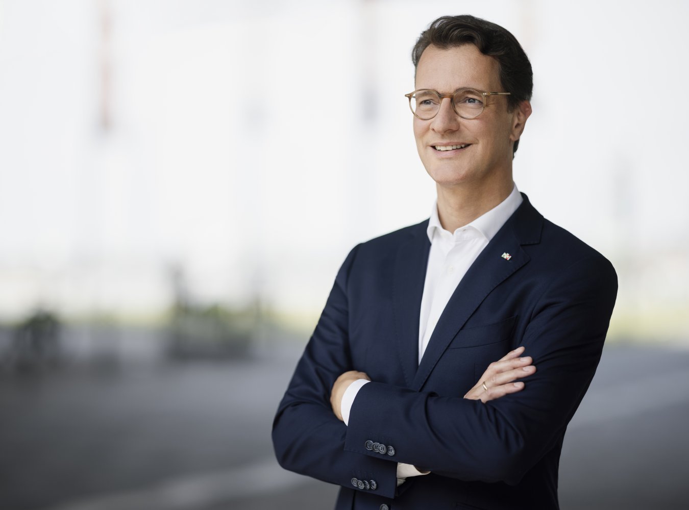 Porträtfoto von Ministerpräsident Hendrik Wüst
