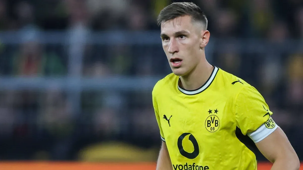 Artikelbild der Quelle zu: BVB lässt DFB-Star vor Champions-League-Spiel zu Hause