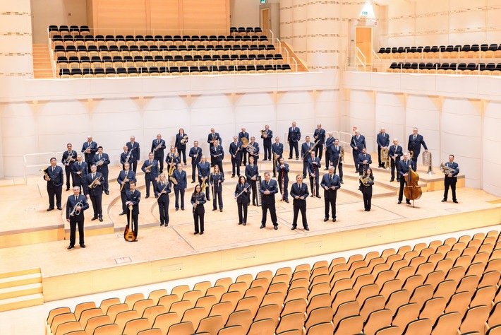 Artikelbild der Quelle zu: Mitreißende Melodien mit dem Landespolizeiorchester NRW / Benefizkonzert am 10. November in der Stadthalle Beverungen
