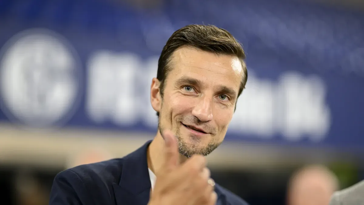 Artikelbild der Quelle zu: Schalke-Boss sieht Pläne für Stadion-Ausbau in "spannender Phase"