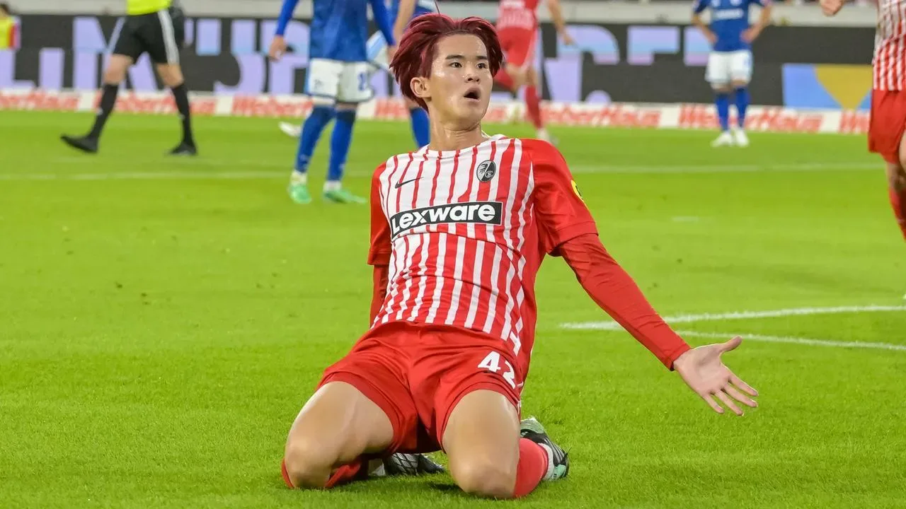 Artikelbild der Quelle zu: Nach Sieg in Unterzahl über Schalke: Freiburg erobert Tabellenspitze