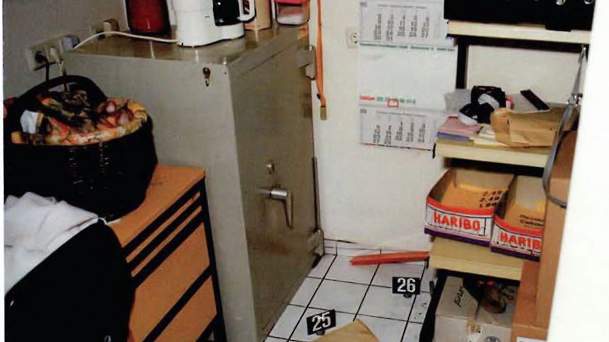 Artikelbild der Quelle zu: Nordrhein-Westfalen: Raubmord aus dem Jahr 1995: Verdächtiger festgenommen