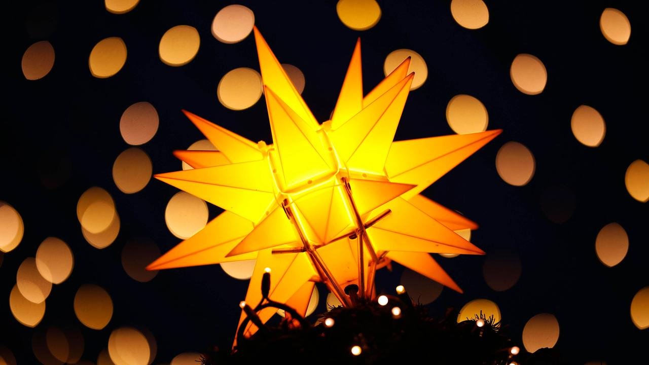 Artikelbild der Quelle zu: Sponsoren retten Weihnachtsbeleuchtung