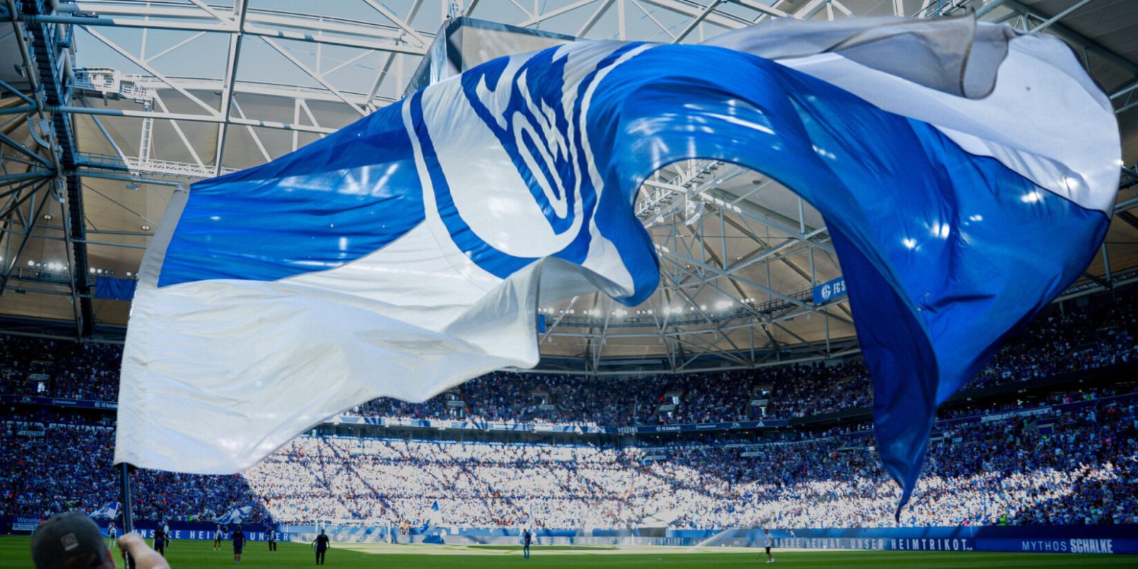 Die Veltins-Arena während der Vorbereitung 2026/27 gegen Atalanta Bergamo.