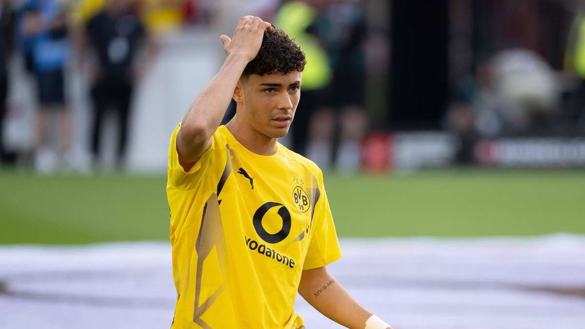 Artikelbild der Quelle zu: Samuele Inacio erklärt BVB-Entscheidung