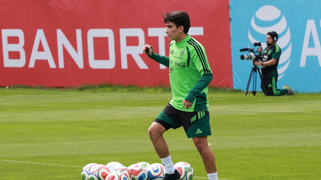 Gilberto Mora wird unter anderem beim BVB gehandelt