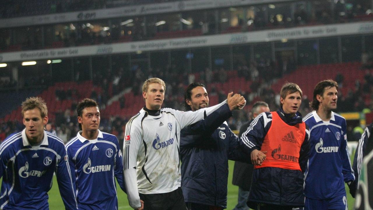 Artikelbild der Quelle zu: Knappenschmiede im Wandel: Schalke sucht die neuen Superstars