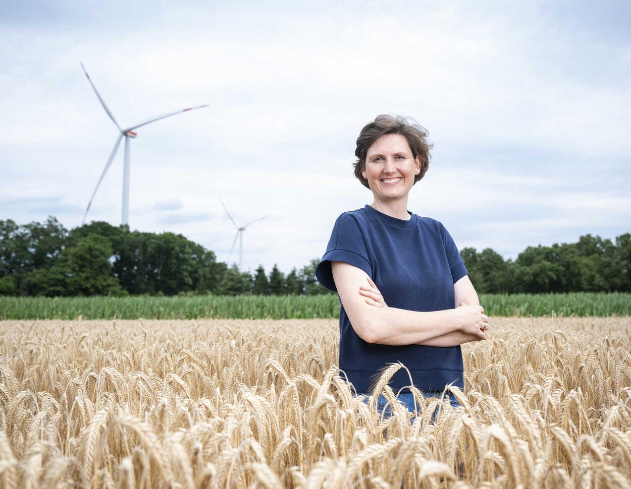 Artikelbild der Quelle zu: „Stillstand ist Rückschritt!" Theresa Ungru ist Landwirtin des Jahres 2026