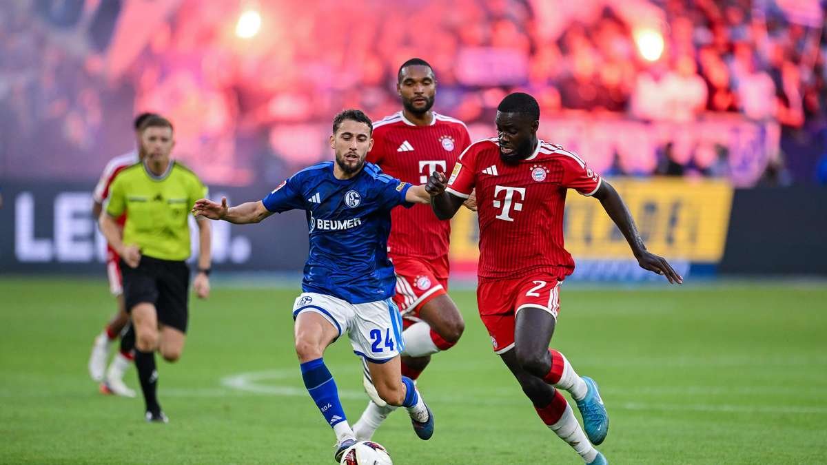 Artikelbild der Quelle zu: Schalke 04 muss Strafe zahlen: 23 bengalische Feuer gegen FC Bayern