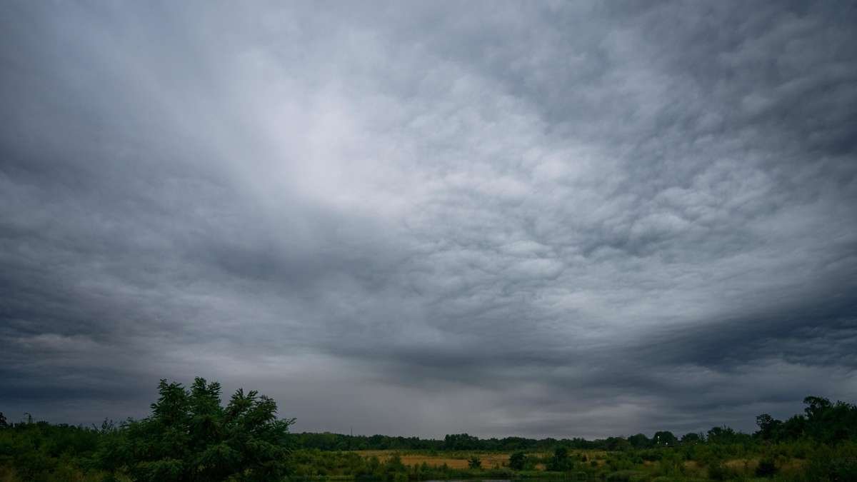 Artikelbild der Quelle zu: Gewitter-Gefahr in NRW: Kühler Samstag, trübes Wochenende