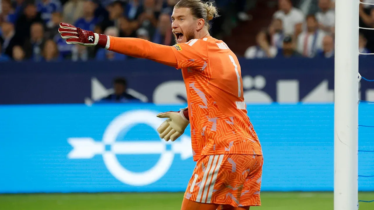 Artikelbild der Quelle zu: Schalke 04 unterirdisch schlecht: Karius, die Fans – und sonst NICHTS!