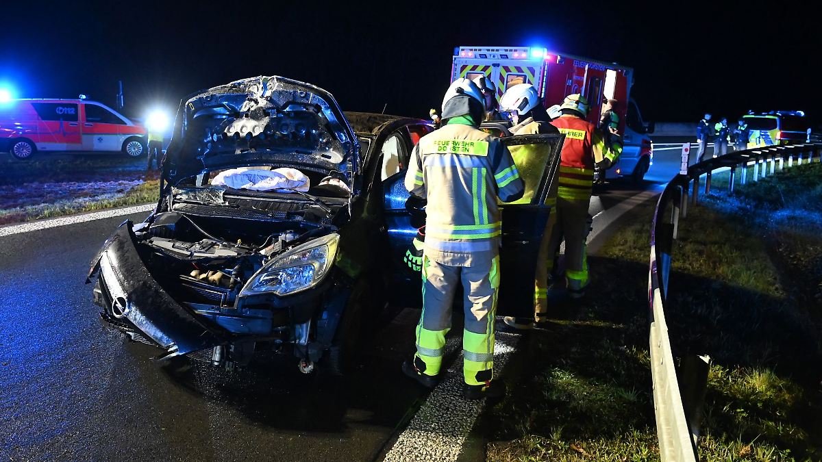 Artikelbild der Quelle zu: Nordrhein-Westfalen: Nach Unfall - 62-Jähriger wird auf A31 zum Geisterfahrer