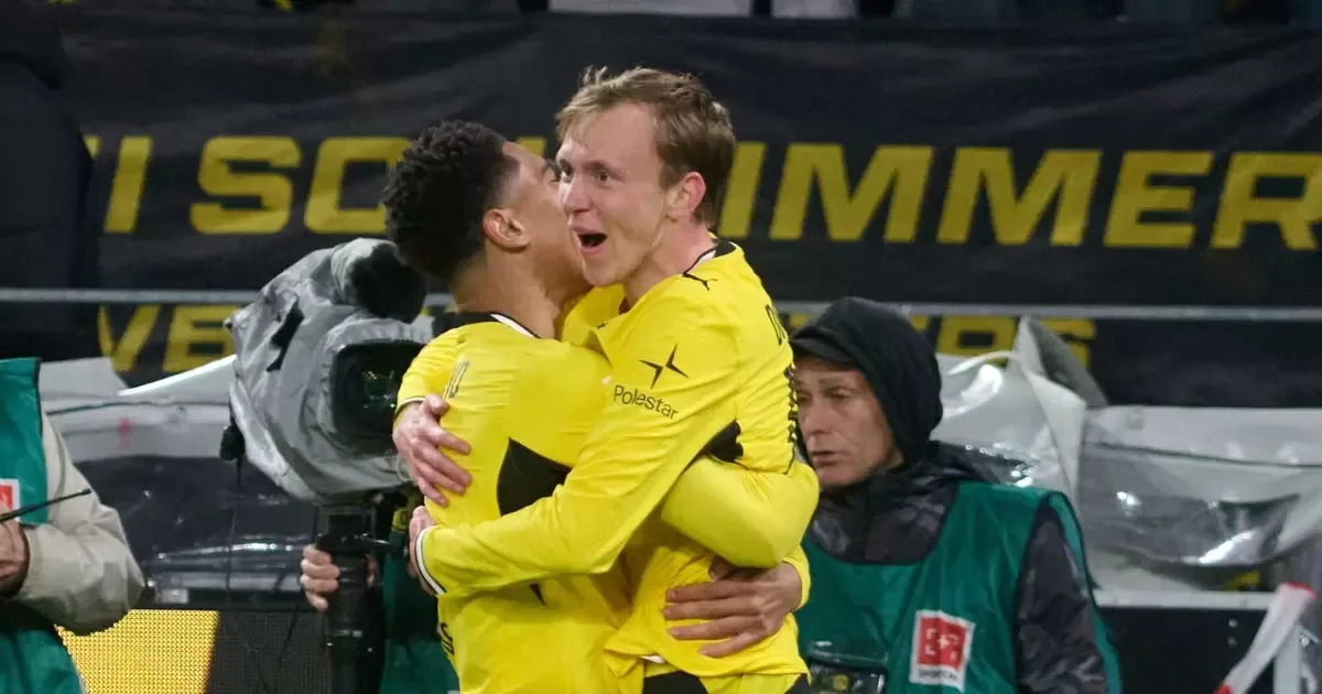 Artikelbild der Quelle zu: Heimsieg gegen Frankfurt: BVB legt an der Tabellenspitze vor