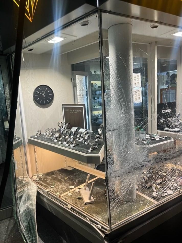 Artikelbild der Quelle zu: Einbrecher durchsuchen zwei Wohnungen in Harsewinkel
