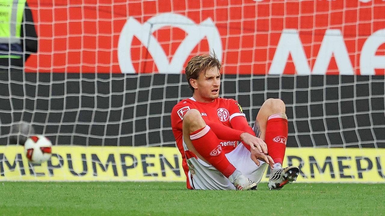 Artikelbild der Quelle zu: "Müssen die individuellen Fehler abstellen" - Mainz 05 ärgert sich über Gegentor-Flut
