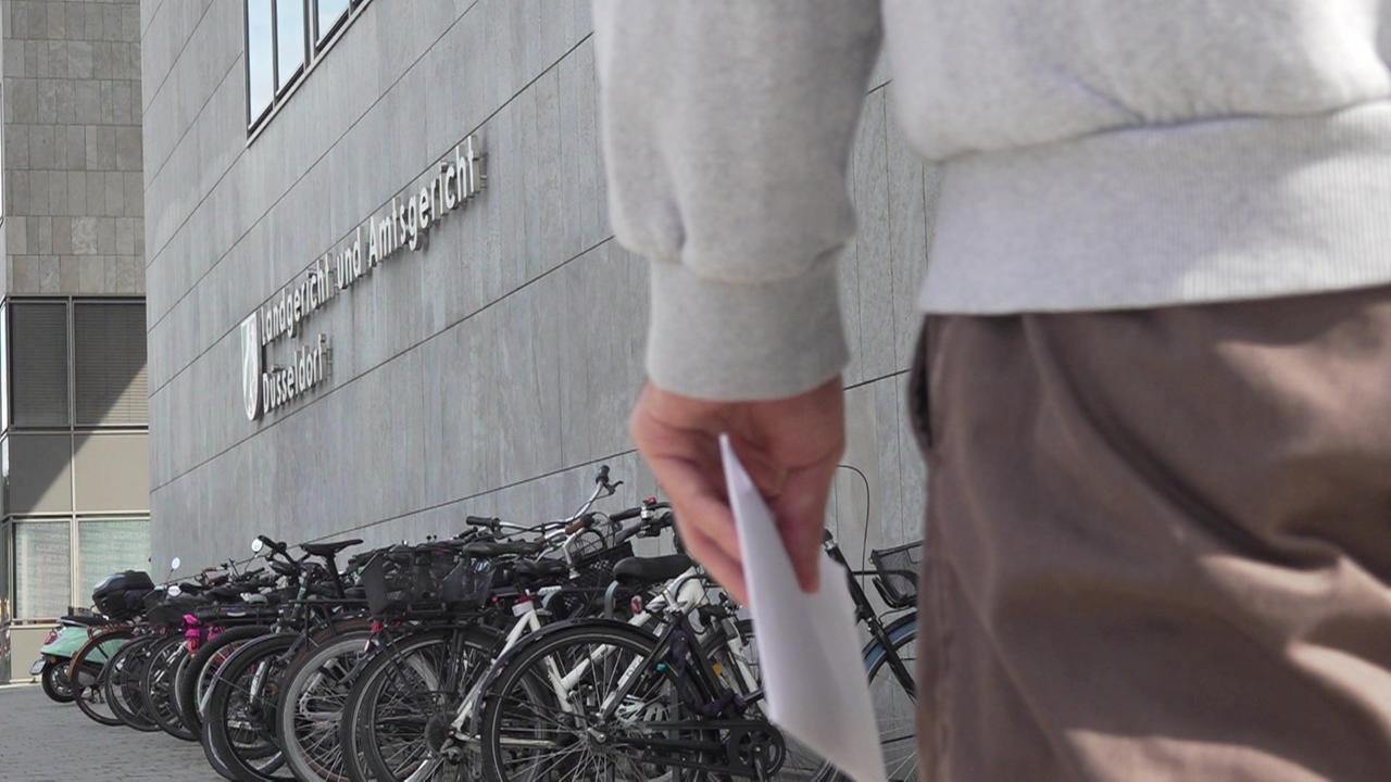 Artikelbild der Quelle zu: "Man wird als unschuldige Person in ein Verfahren hineingezogen"