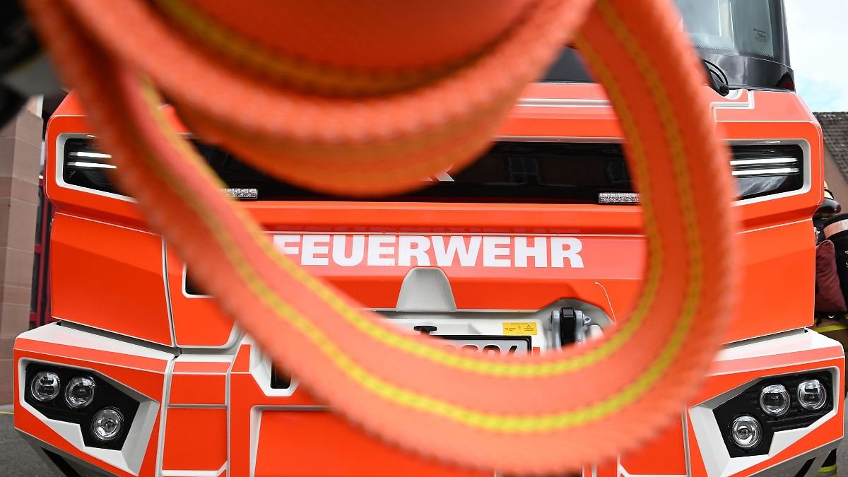 Artikelbild der Quelle zu: Nordrhein-Westfalen: Brand in Wohnhochhaus: Kleinkinder leicht verletzt