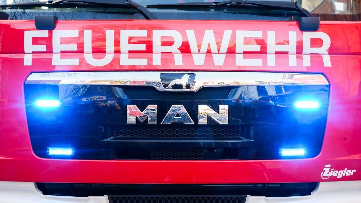 Artikelbild der Quelle zu: Nordrhein-Westfalen: Brand in Mehrfamilienhaus in Bochum - fünf Verletzte