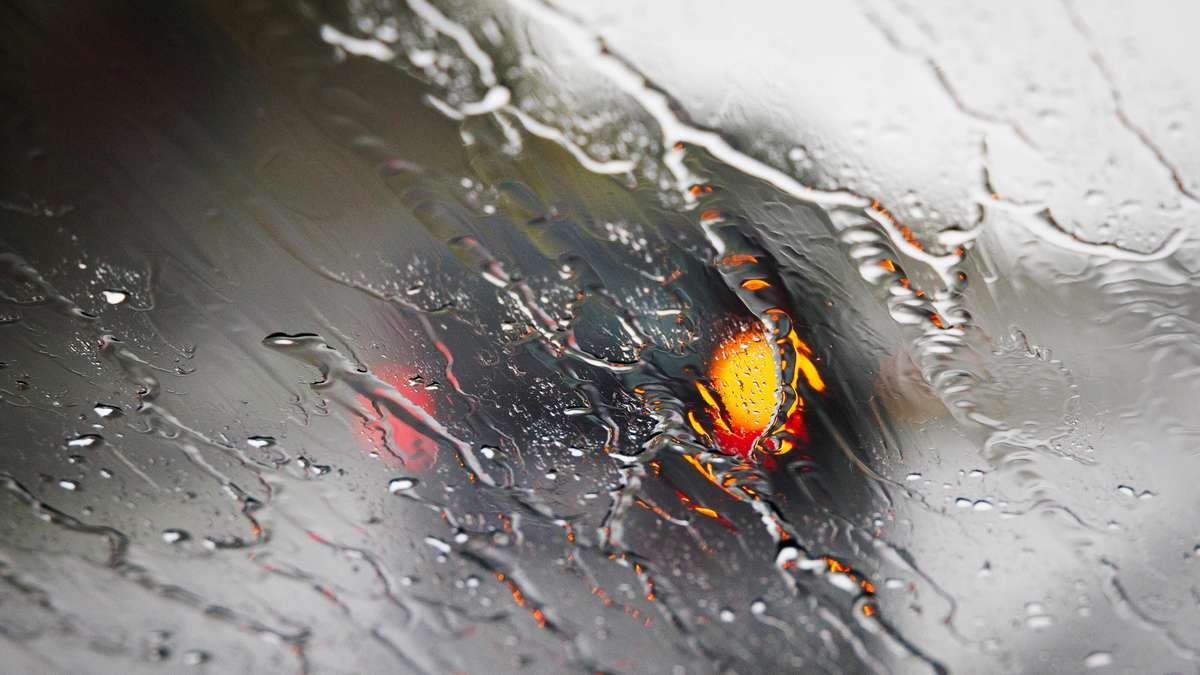 Artikelbild der Quelle zu: Ruhige Nacht in NRW - doch der Dienstag bringt Regen